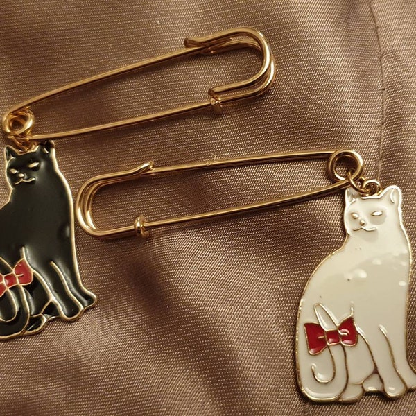 Cat enamel Safety Pin Brooch Black or White kitty puss Kilt Scarf #safety I am safe here love You hijab shawl stitcholder modern shawl wrap