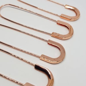 Rose Gold Giant Safety Pin Deluxe Brooch Kilt Scarf Pin #safety pin I am safe here love You hijab shawl stitcholder modern design shawl wrap
