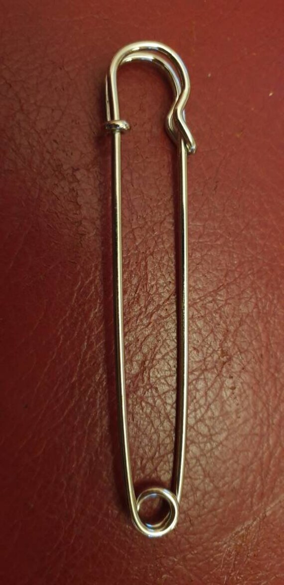 Broche De Seguridad Con Adornos Unisex Love Heart Safety Pin Broche De Seguridad Con Adornos Unisex Love Heart Safety Pin