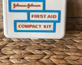 Vintage Metal First Aid Kit Industrial Green Laclede Gas MSA Retro ...