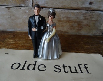 Vintage Wedding Bride and Groom  Cake Topper  Lovely Shabby Chic Piece 1950s