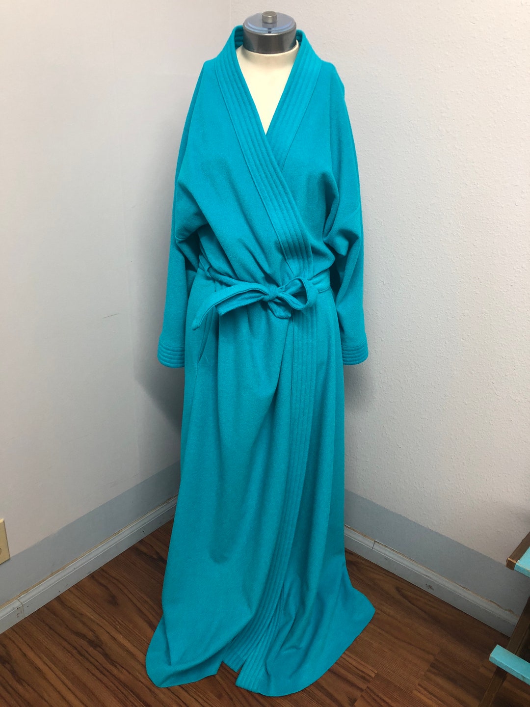 Super Long Robe Lorraine Women's Robe Size Vintage Large (+ Extra Long) Polyester Bath ...