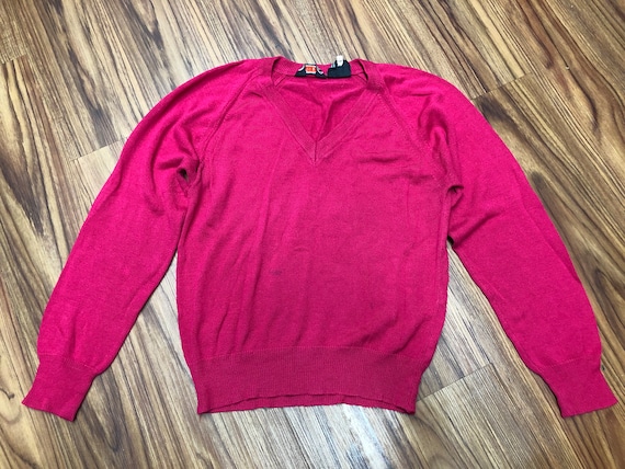 Eileen Brand Vintage Hot Pink Size Large Acrylic V-neck Long Sleeve Sweater  Made in Poland 