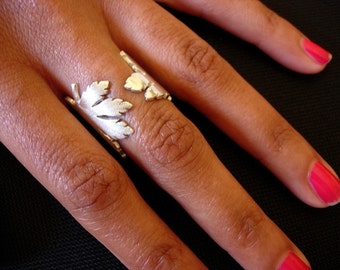 anillo de hoja de plata