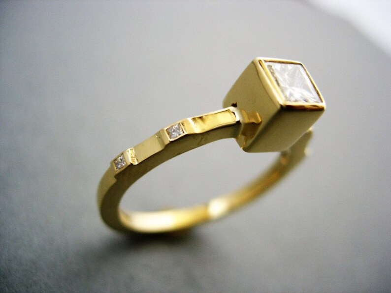 Princess cut diamond ring image 4