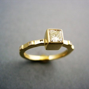 Princess cut diamond ring image 2