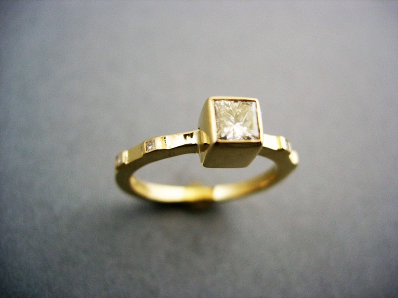 Princess cut diamond ring image 2