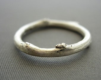 ANILLO DE RAMITA DE PLATA