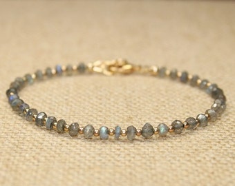 Labradorite Bracelet, Gold Filled Beads, Labradorite Jewelry, Beaded Bracelet, Layering Bracelet, Gemstone Bracelet