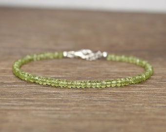 Bracciale Peridoto, Gioielli Peridoto, Pietra portafortuna di agosto, Minimalista, Gioielli con pietre preziose