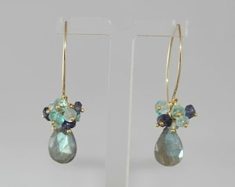 Labradorit Ohrringe, Aquamarin, Iolith Apatit Cluster, Labradorit Schmuck, Gold Filled, Graublauer Blitz, Edelsteinschmuck