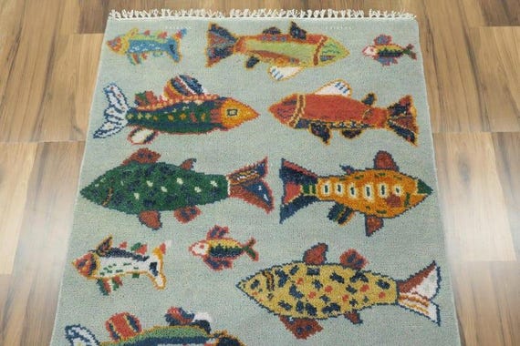 Handmade Wool Fish Rug: Contemporary Oushak Style