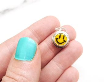 Small happy face glass enamel Pendant- ONE pendant - sterling silver - artisan made
