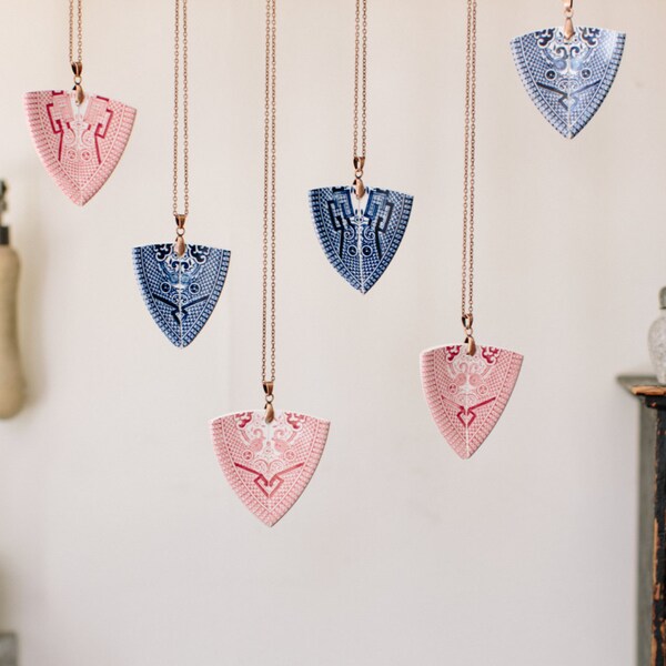 StayGoldMaryRose - colpisce vintage rosa salice Cina ' lancia testa ' collana.