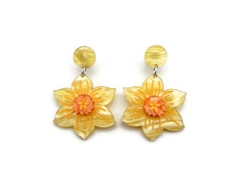 Yellow Daffodil Earrings, Retro Spring Flower Earrings, Vintage Inspired Acrylic Jewelry, Cute Floral Statement Earrings, Fun Unique Style