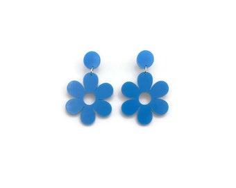 Blue Daisy Dangle Statement Earrings, Fun Retro 60s 70s Flower Power Earrings, Vintage Summer Jewelry, Cute Mid Century Mod Hippie Style