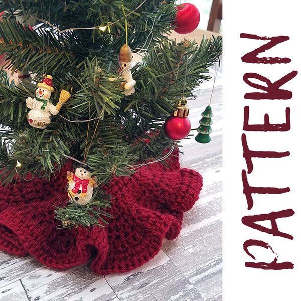 PATTERN: Quick Mini Tree Skirt One-Skein crochet PDF - adjustable size - written for 16" Christmas tree - easy instructions