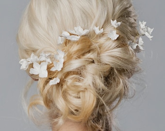 Hydrangea flower hair vine, Floral bridal hair piece, Back headpiece - AMORIS I