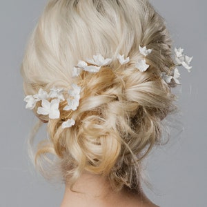 Hydrangea flower hair vine, Floral bridal hair piece, Back headpiece - AMORIS I