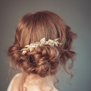 Bridal hair comb, Gold wedding headpiece, Gold leaf hair comb, Leaf headpiece, Gold bridal comb - Hebe