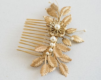 Gold leaf hair comb, Bridal comb, Gold leaf comb, Gold hairpiece, Gold hair comb - DEMETER