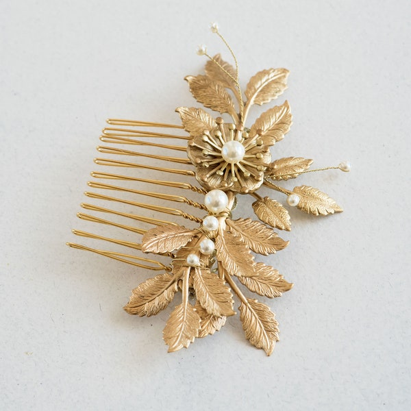 Peigne à cheveux en feuille d'or, peigne latéral de mariée, peigne à cheveux en feuille d'or, postiche en or, peigne à cheveux en or - DEMETER