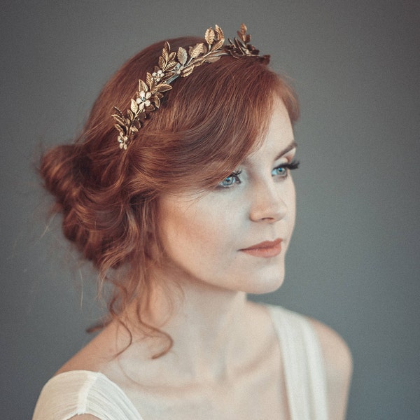 Gold Leaf Tiara - Laurel Leaf Flower Crown - Bridal Tiara - Bridal Leaf Crown - Bridal Headpiece - Greek Goddess Hair Accessory - AEGLE
