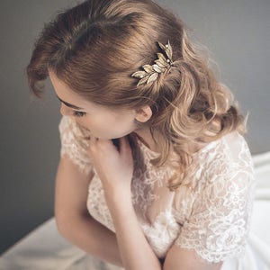 Gold leaf hair pins, Bridal hair pins for brides and bridesmaids - LAVINIA