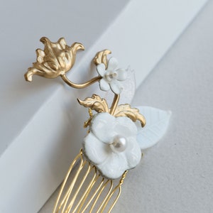 Floral hair comb, Small bridal hair comb, Gold hair accessory Ethel image 4