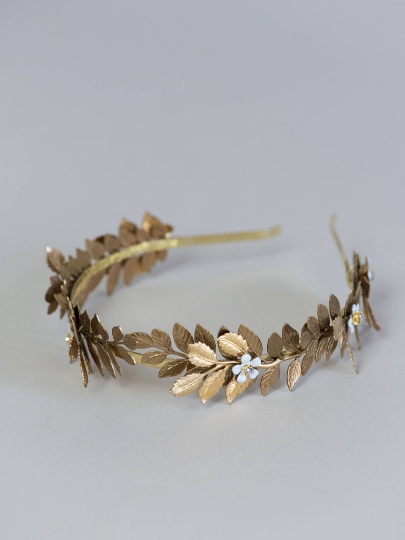 Gold leaf tiara Laurel leaf flower crown Bridal tiara Bridal leaf crown Bridal headpiece Greek goddess hair accessory Aigle image 3