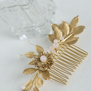 Gold leaf hair comb, Bridal side comb, Gold leaf comb, Gold hairpiece, Gold hair comb DEMETER Rose quartz