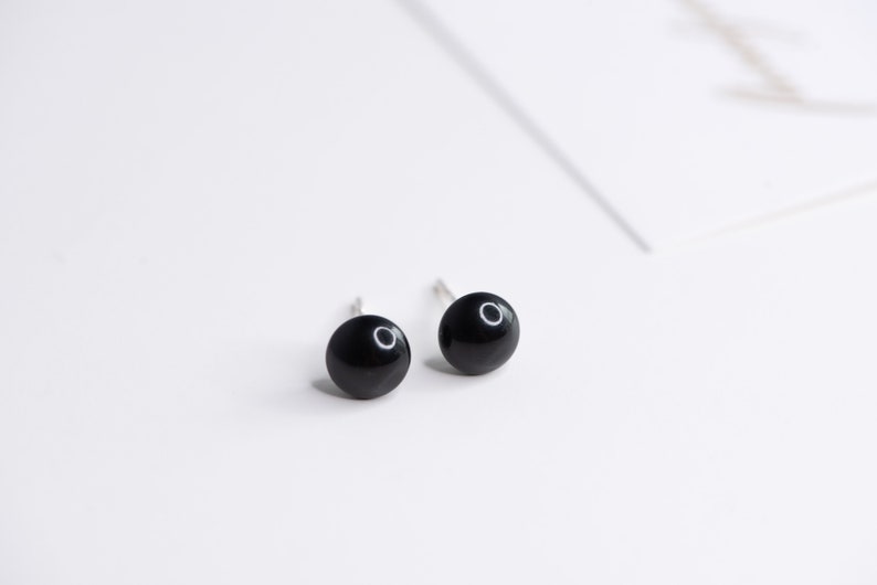 Simple pearl earrings, Classic minimalist studs, Modest jewelry PETITGEMS Black