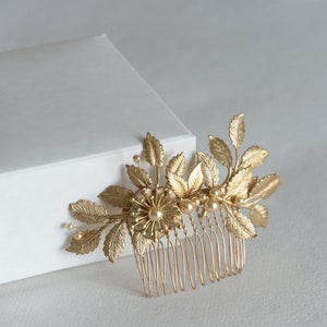 Gold leaf hair comb, Bridal side comb, Gold leaf comb, Gold hairpiece, Gold hair comb DEMETER image 8