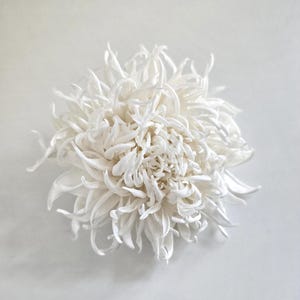 Ivory chrysanthemum silk flower brooch handmade with Japanese silk