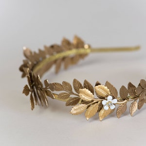 Gold leaf tiara Laurel leaf flower crown Bridal tiara Bridal leaf crown Bridal headpiece Greek goddess hair accessory Aigle image 7
