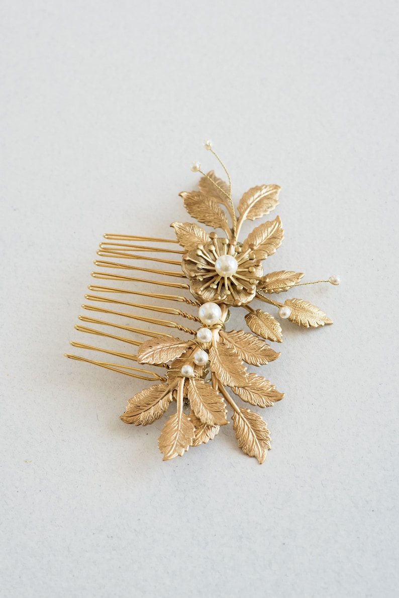 Gold leaf hair comb, Bridal side comb, Gold leaf comb, Gold hairpiece, Gold hair comb DEMETER image 1