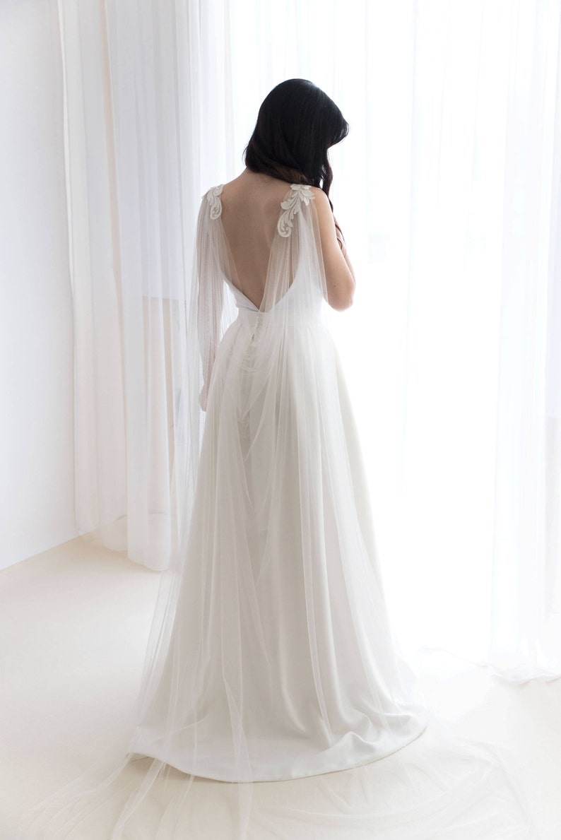 Cape veil with lace, Bridal cape veil, Wedding cape veil, Modern veil, Shoulder cape ISABELLE Ivory