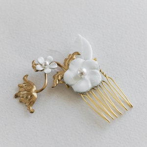 Floral hair comb, Small bridal hair comb, Gold hair accessory Ethel image 5