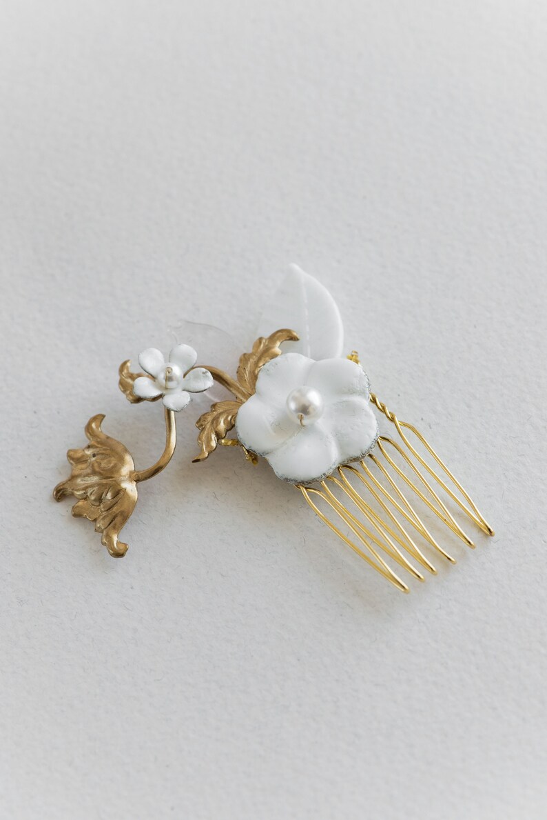 Floral hair comb, Small bridal hair comb, Gold hair accessory Ethel image 5