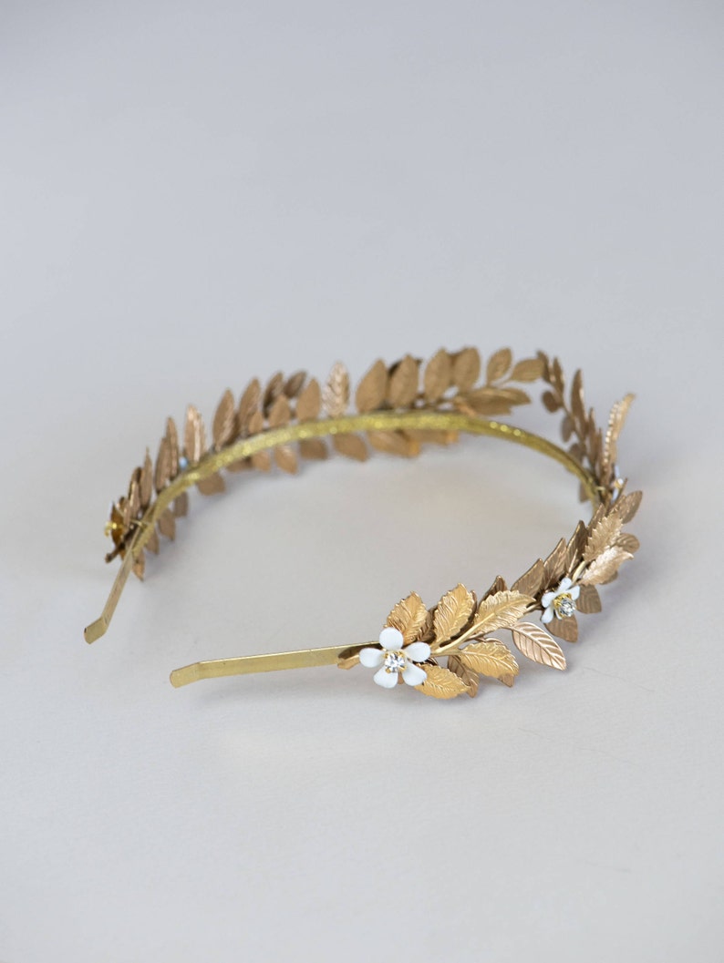 Gold leaf tiara Laurel leaf flower crown Bridal tiara Bridal leaf crown Bridal headpiece Greek goddess hair accessory Aigle image 5