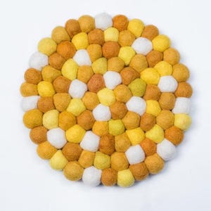 Round Trivet, New Home Gift, Felt Trivet, Table Mat, Housewarming Gift, Mustard Wool Felt