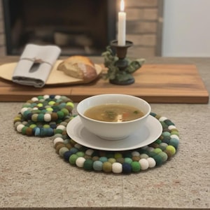 Round Trivet, Felt Trivet, Table Mat, Pot Holder, Housewarming Gift, Forest Mix Wool Felt