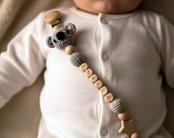 Handgemaakte gehaakte fopspeenclip - aangepaste babynaam - cadeau pasgeboren