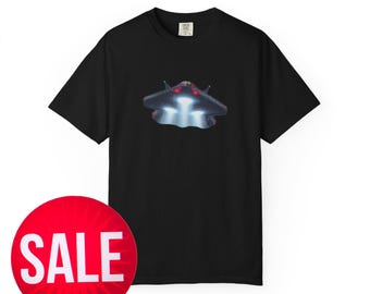 Retro UFO T-Shirt: Y2K Vaporwave Alien Spaceship Graphic Tee