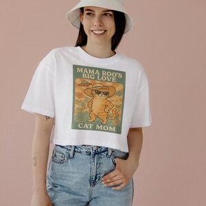 Vintage Cat Mom Tee - Perfect Gift for Cat Lovers, Mother's Day, Cat Enthusiast, Pet Owners, Unique Animal Apparel, Cartoon Cat Design