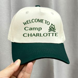 Sombreros bordados personalizados para despedidas de soltera en campamento - Sombrero personalizado con texto de viaje al lago - Regalo para la novia - Envío rápido y ayuda de diseño gratuita