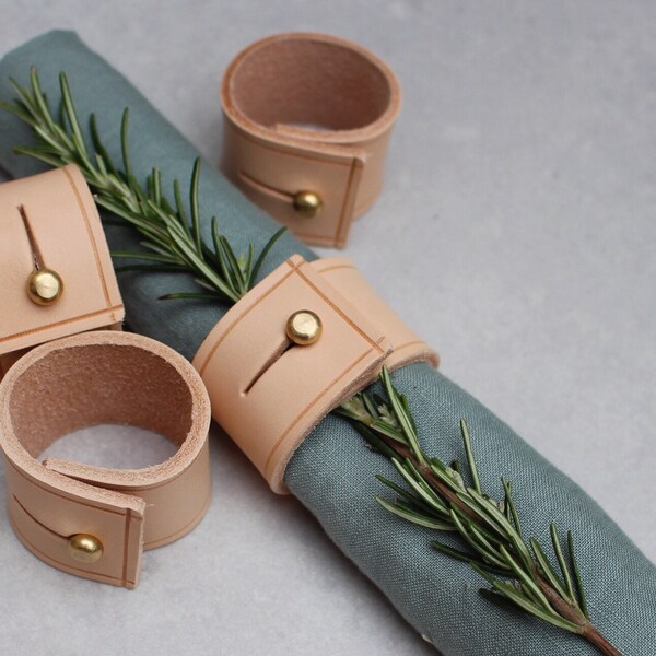 Natural Leather Napkin Ring Set