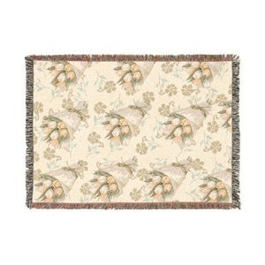 Floral Woven Cotton Blanket: Cozy Throw with Colorful Fringe