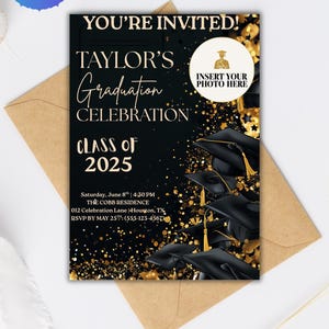 Invito di laurea modificabile per la classe del 2025 / Modello digitale nero e oro / Invito formale per festa di laurea / Modello Canva / Download immediato
