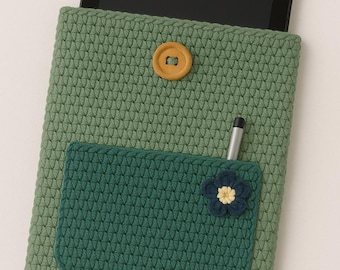 Crochet Tablet Sleeve Pattern with Pocket: Easy Kindle Cover (PDF Digital Download)